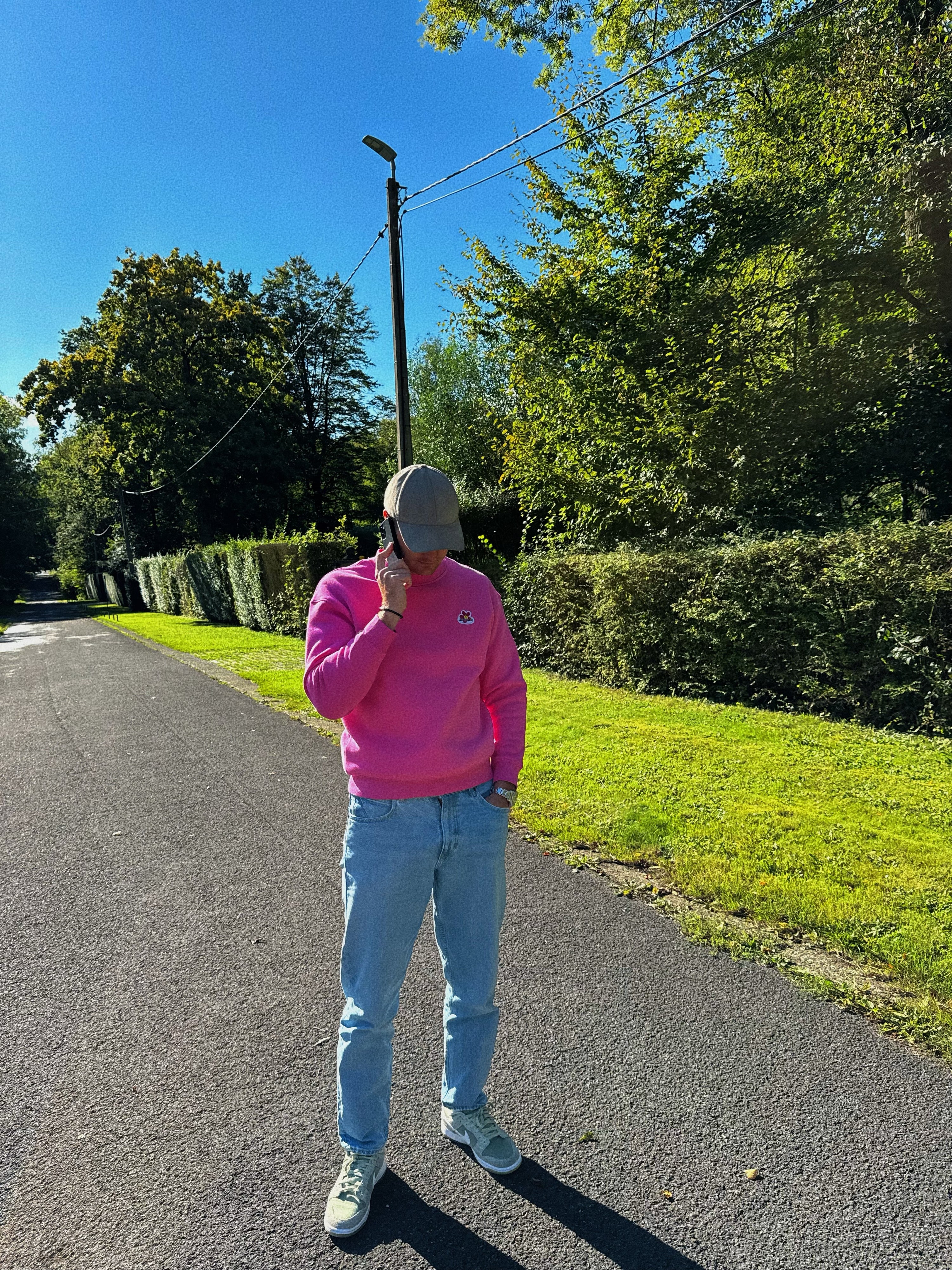 Crewneck Fushia